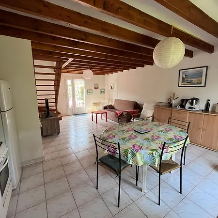 Maison De Acces Direct Securisee Jullouville-les-Pins